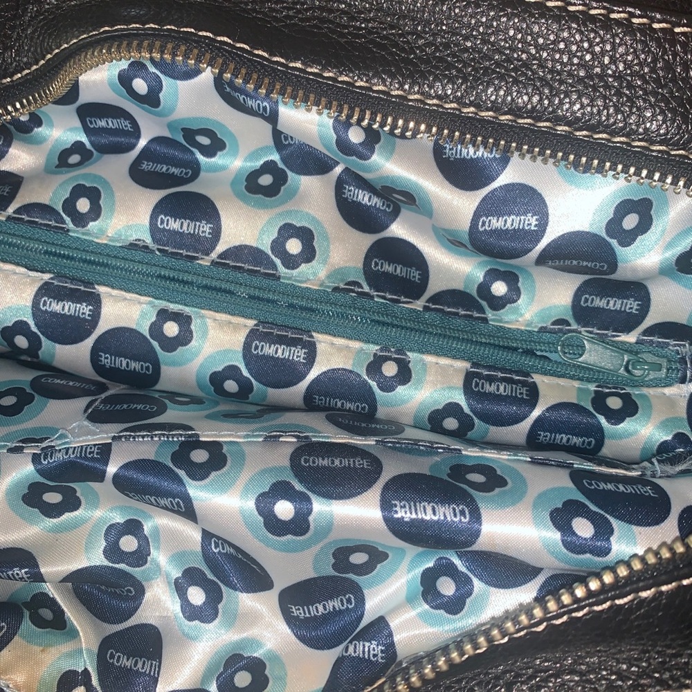 NWOT Comoditee Triple Section Centre Purse ZIP Fastening Bag Cute! Functional - Picture 8 of 11
